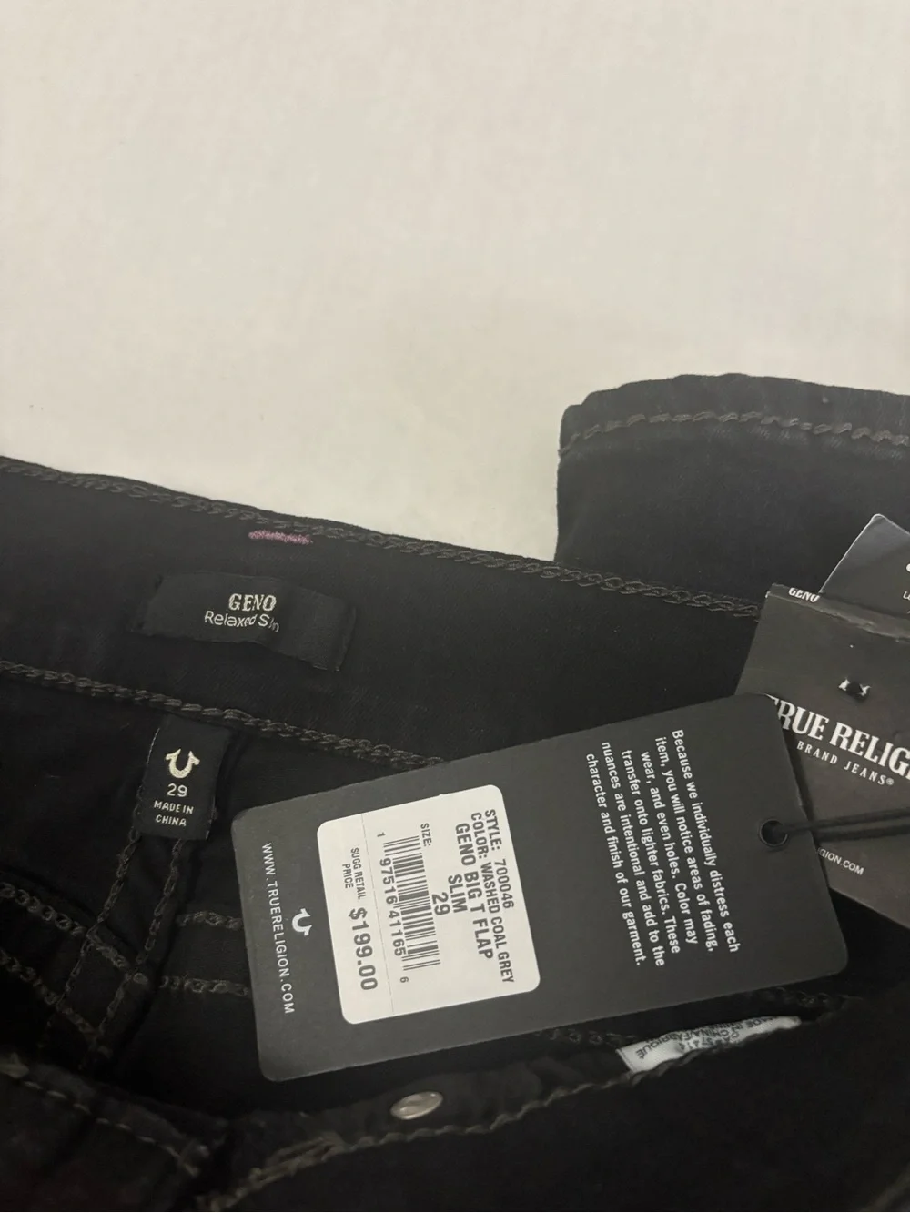 True Religion Jeans Geno Big T Flap Men's Relaxed Slim 700046 sz 29 inseam 31.5”